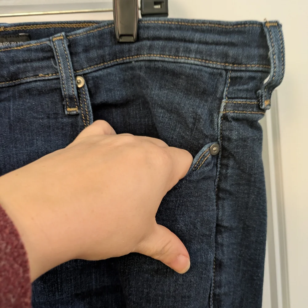 Banana Republic Mid-rise, skinny, Dark Blue Jeans, size 18 - Picture 2 of 11